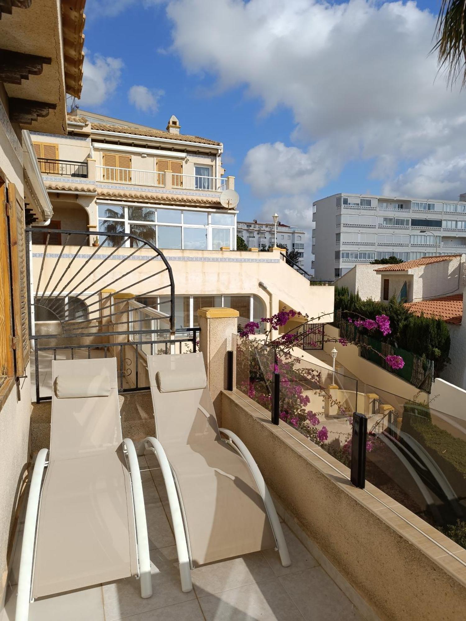 Rising Sun Bungalow Torrevieja Eksteriør billede