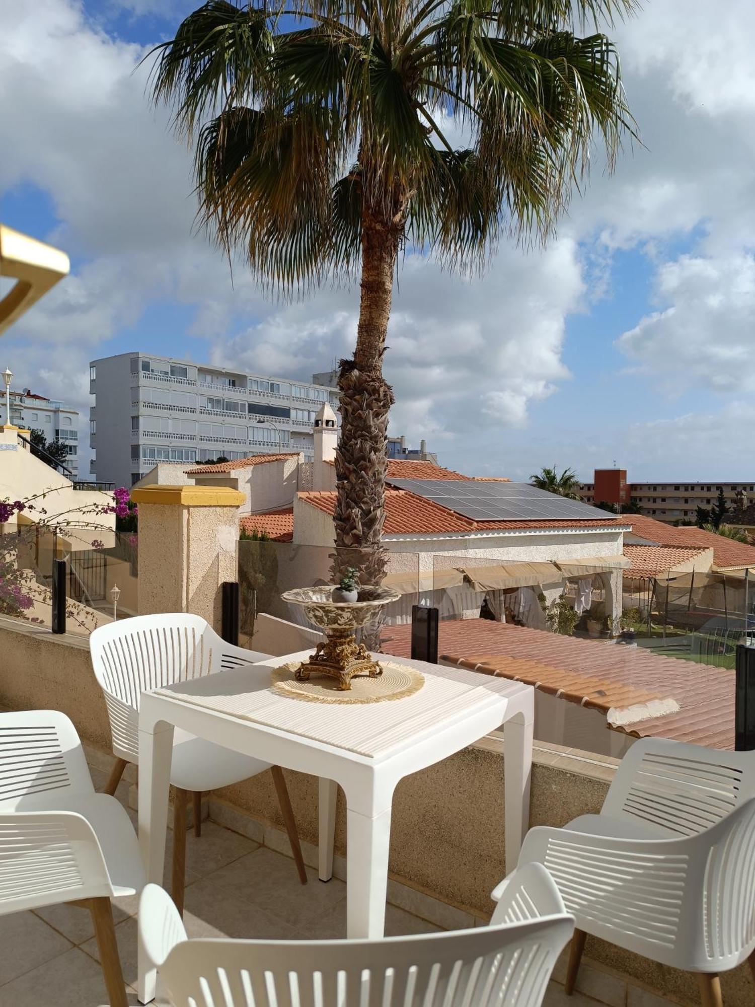 Rising Sun Bungalow Torrevieja Eksteriør billede