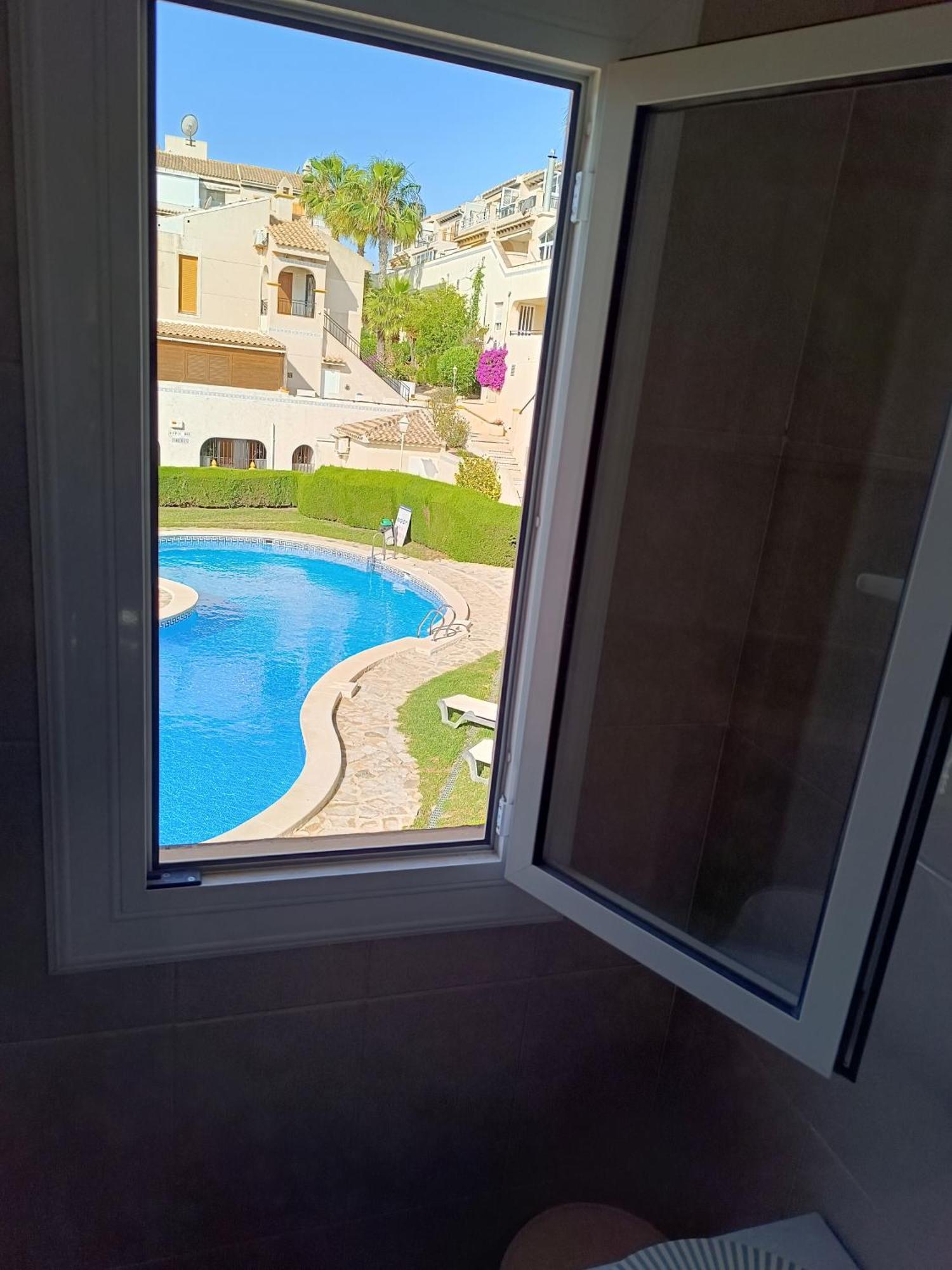 Rising Sun Bungalow Torrevieja Eksteriør billede